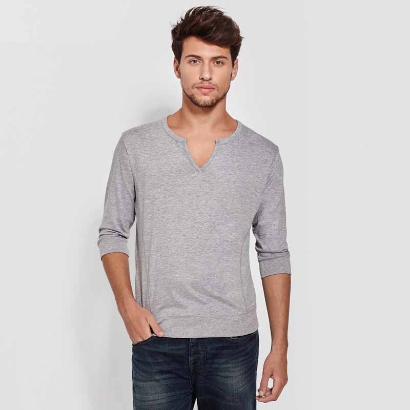 T-SHIRT ARMAND SCOLLO A V, MANICA AL GOMITO, 100% COTONE